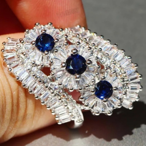Super Shiney! New Sterling Silver Blue Sapphire Diamond Ring - Picture 2 of 3